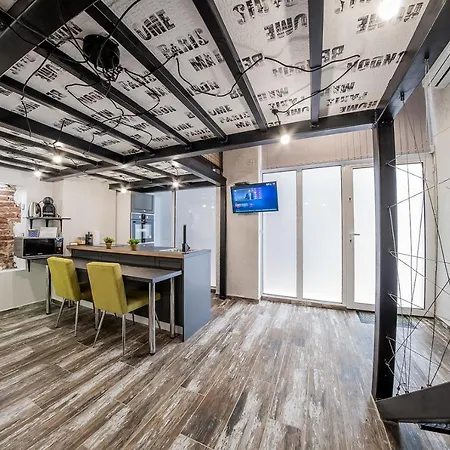 Parter Life דירה