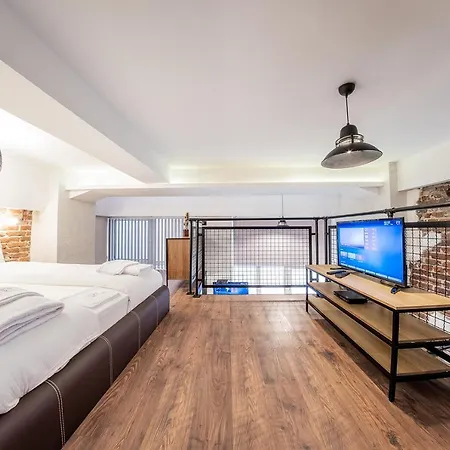 Apartman Parter Life